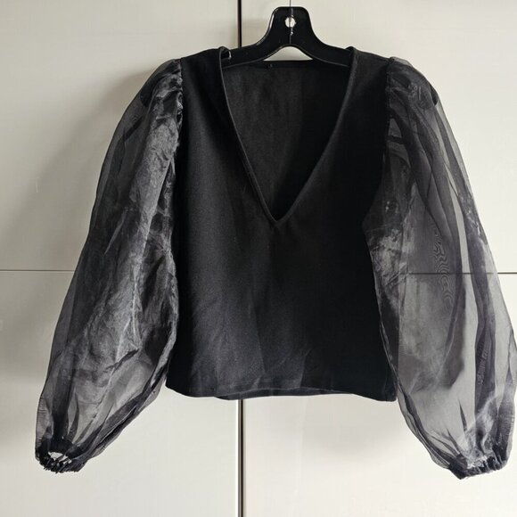 Zara Puff Sleeve Black Top. Blogger's favorite - Picture 5 of 10